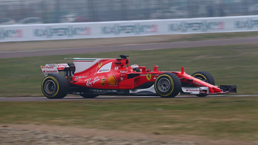  Ferrari SF70H (668) 2017 года  (фото 10 из 33)
